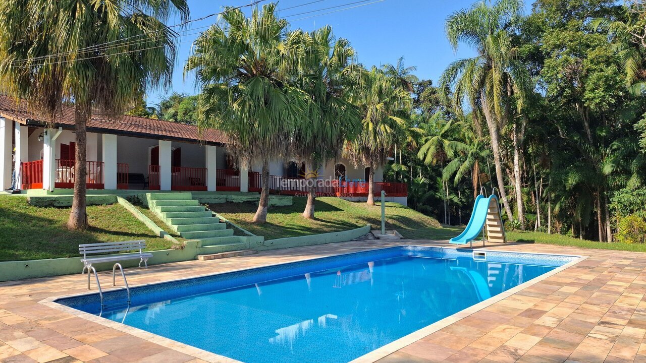 Casa para alquiler de vacaciones em Juquitiba (Barra Mansa)