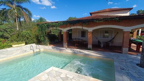 Finca con jacuzzi y piscina climatizada LT0037