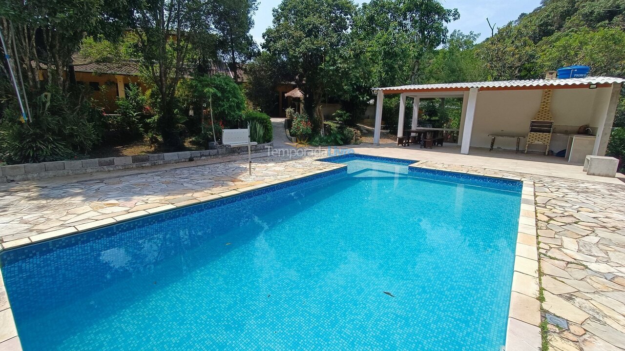 House for vacation rental in Juquitiba (Jardim das Palmeiras)