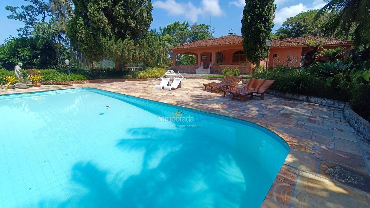 Casa para alquiler de vacaciones em Juquitiba (Palestina)