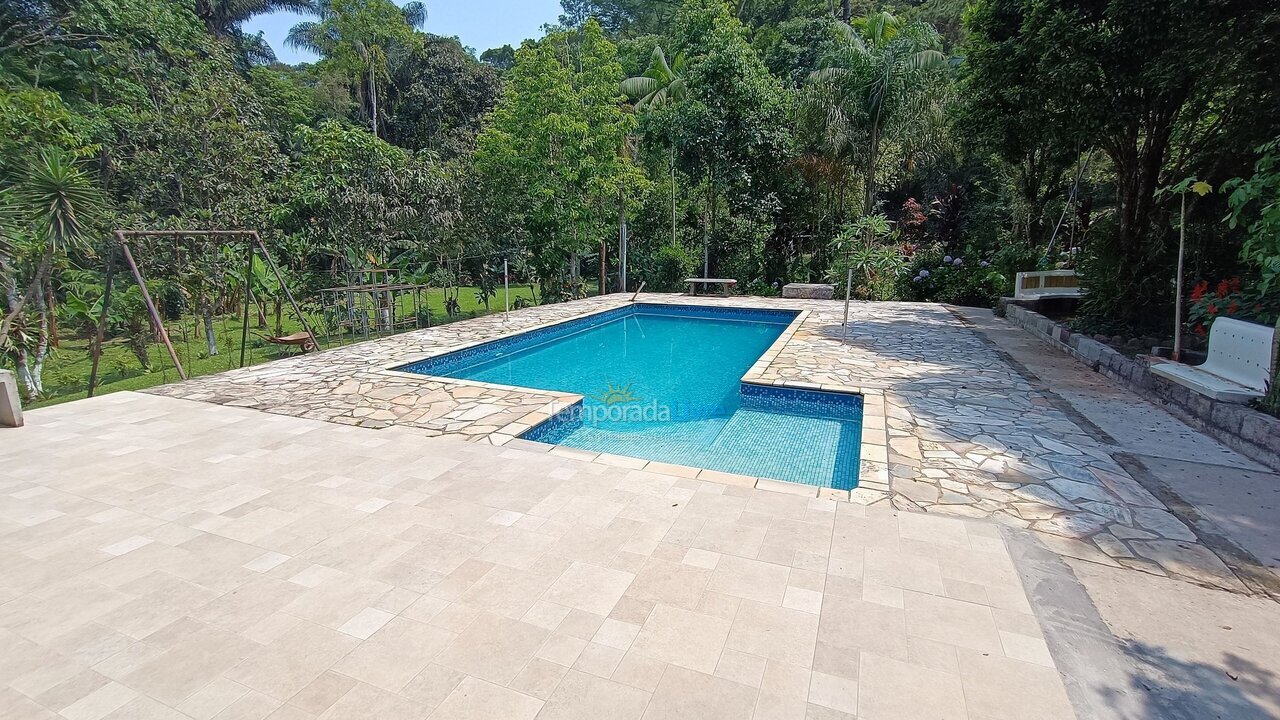 House for vacation rental in Juquitiba (Jardim das Palmeiras)