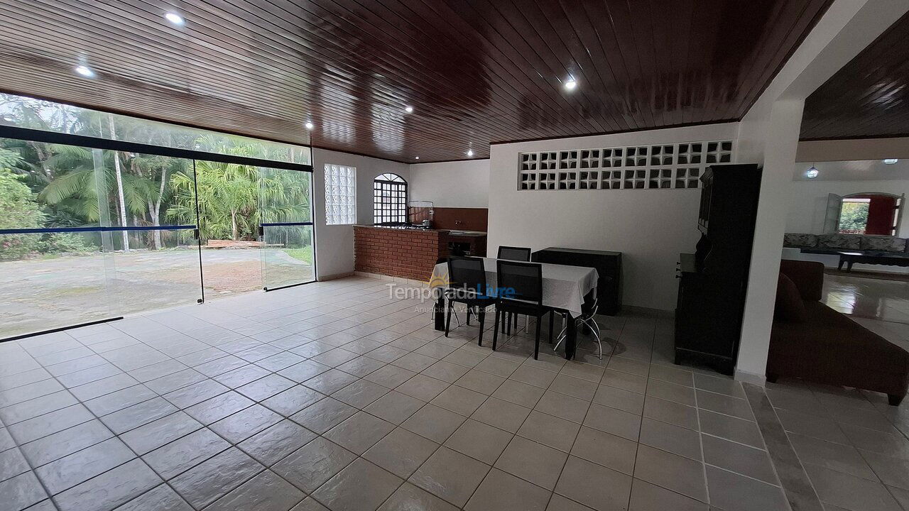 Casa para alquiler de vacaciones em Juquitiba (Barra Mansa)