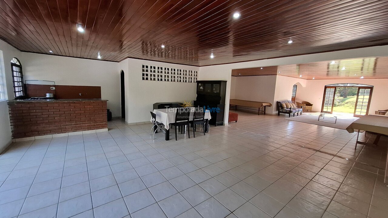 Casa para alquiler de vacaciones em Juquitiba (Barra Mansa)