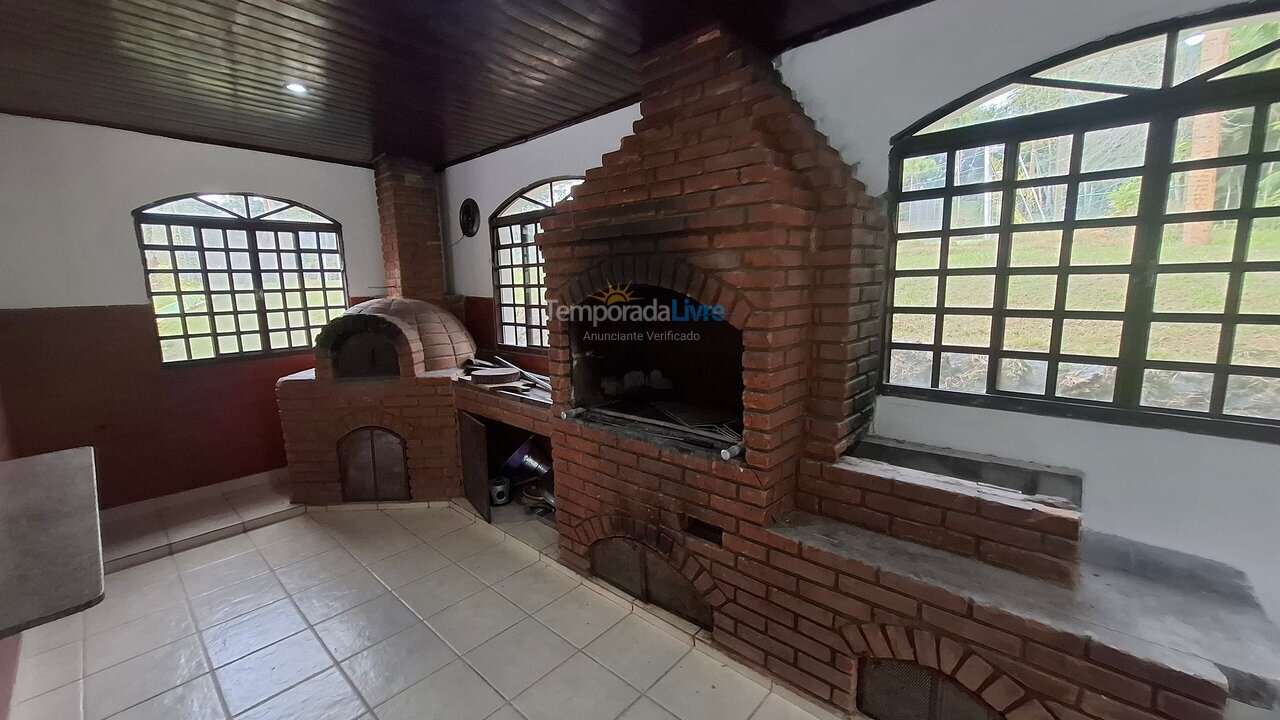 Casa para alquiler de vacaciones em Juquitiba (Barra Mansa)