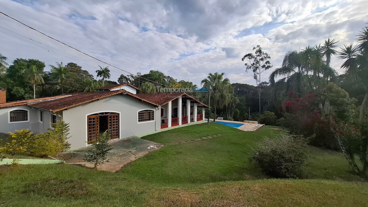 Casa para alquiler de vacaciones em Juquitiba (Barra Mansa)