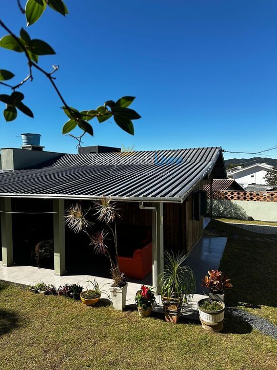 Casa para aluguel de temporada em Bombinhas (Morrinhos)