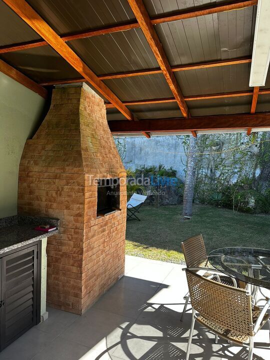 Casa para alquiler de vacaciones em Bombinhas (Morrinhos)