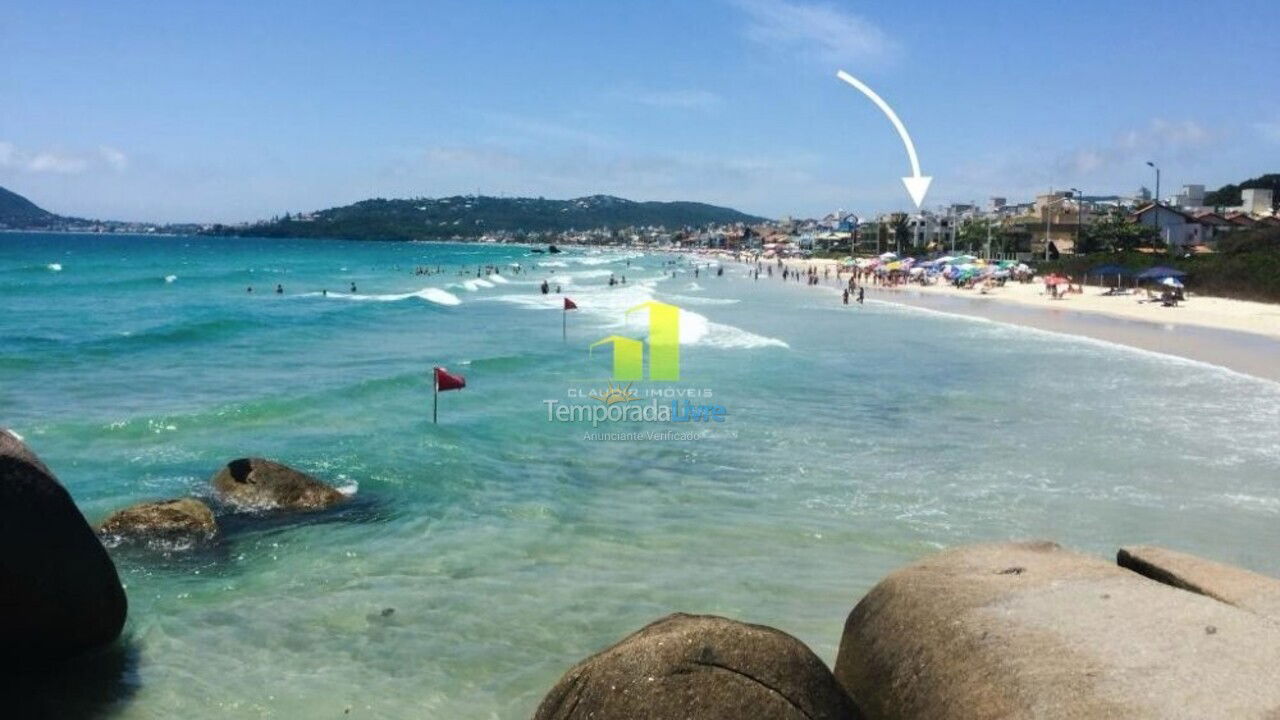 Casa para aluguel de temporada em Bombinhas (Praia de Bombas)