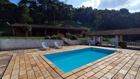 Casa para alugar em Juquitiba - Padeiros