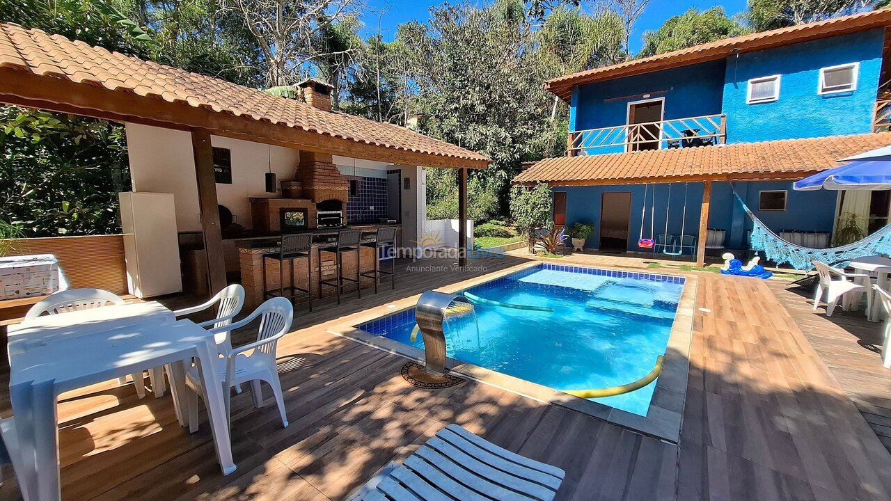 Casa para alquiler de vacaciones em Embu Guaçu (Santa Lucia)