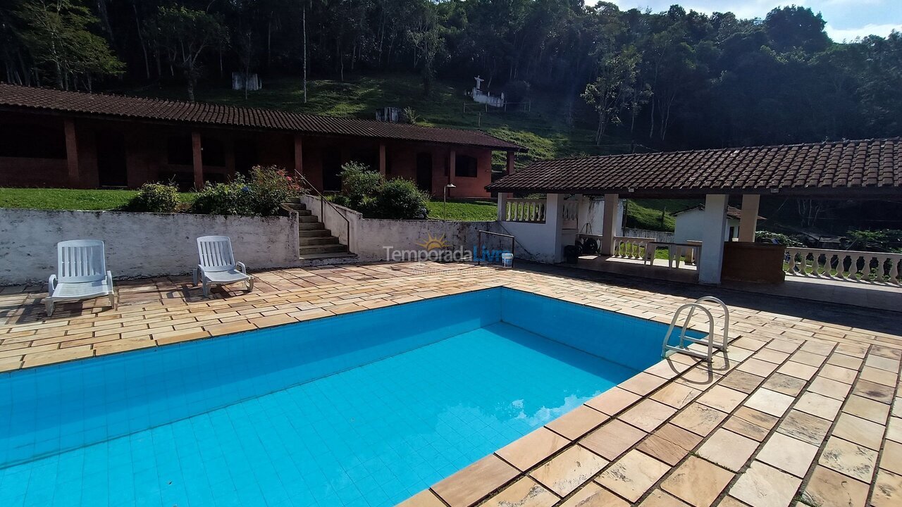 Casa para alquiler de vacaciones em Juquitiba (Padeiros)