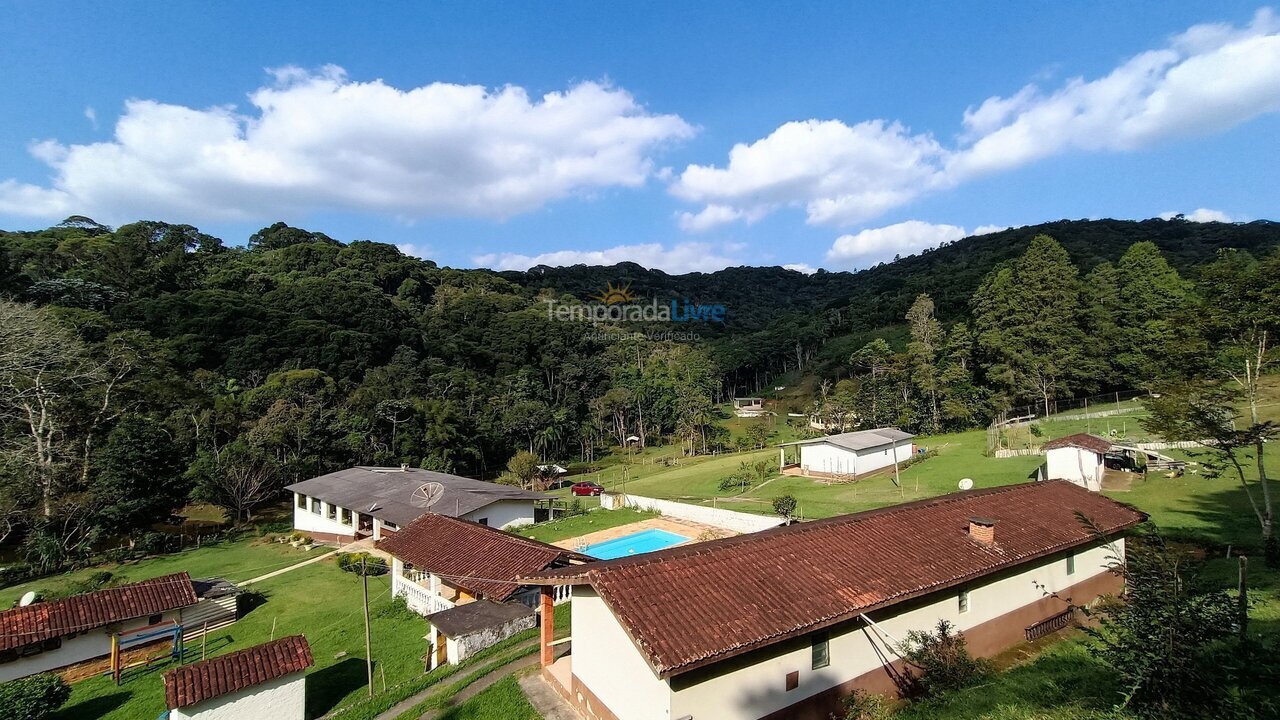 Casa para alquiler de vacaciones em Juquitiba (Padeiros)