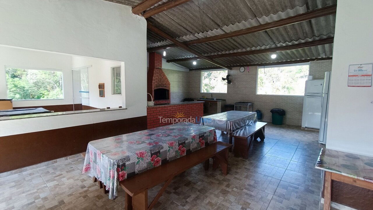 Casa para alquiler de vacaciones em Juquitiba (Padeiros)