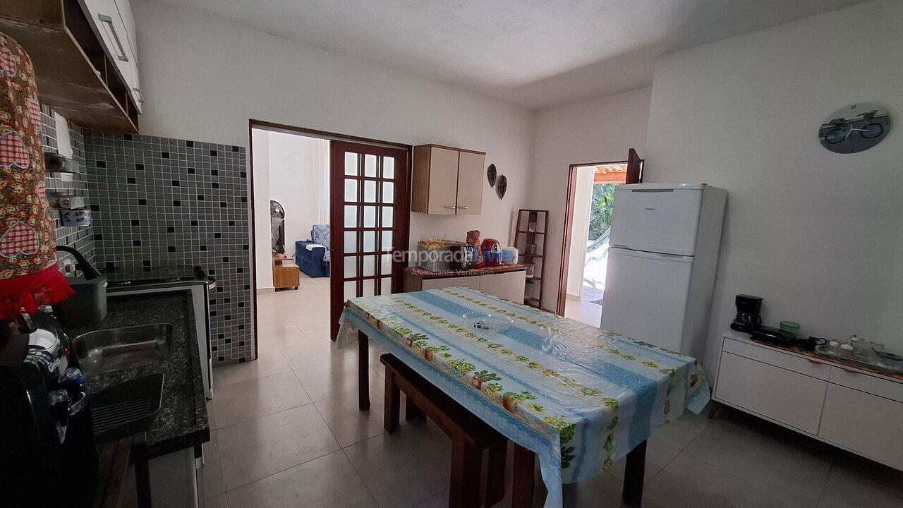 Casa para alquiler de vacaciones em Embu Guaçu (Santa Lucia)