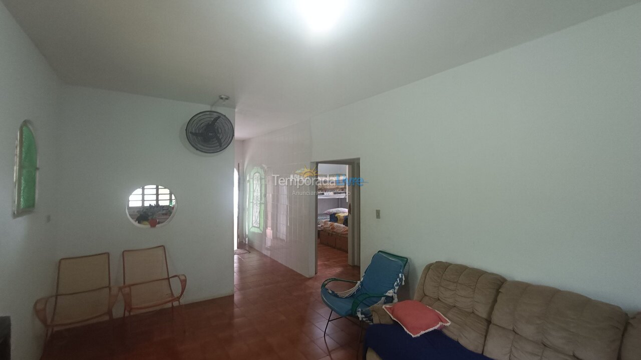 Casa para alquiler de vacaciones em Capela do Alto (Jutuba)