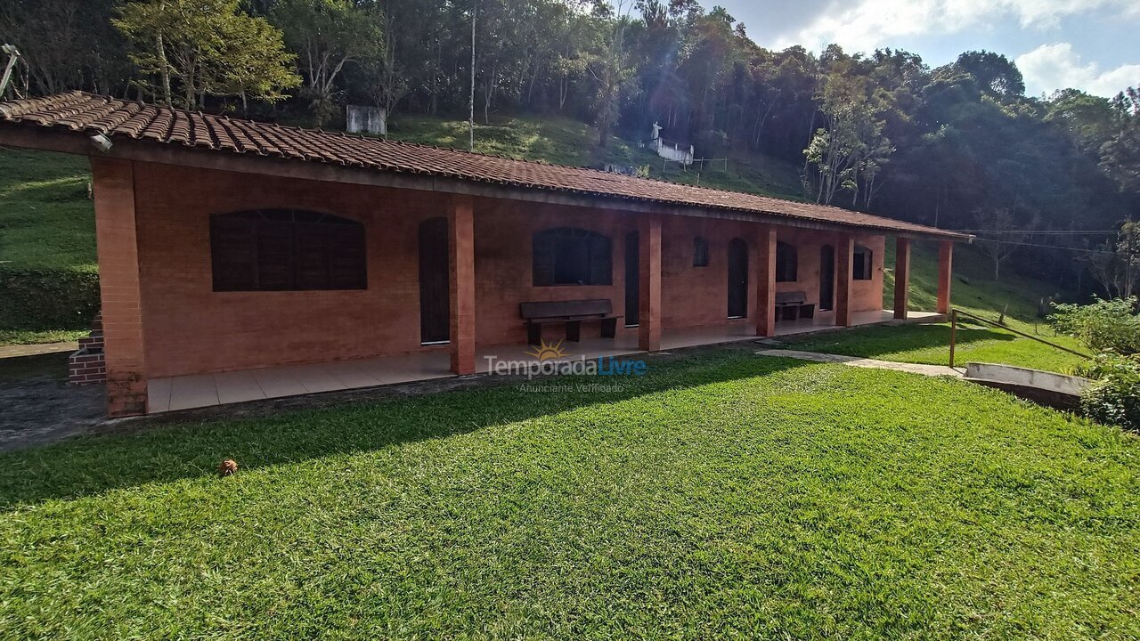 Casa para alquiler de vacaciones em Juquitiba (Padeiros)