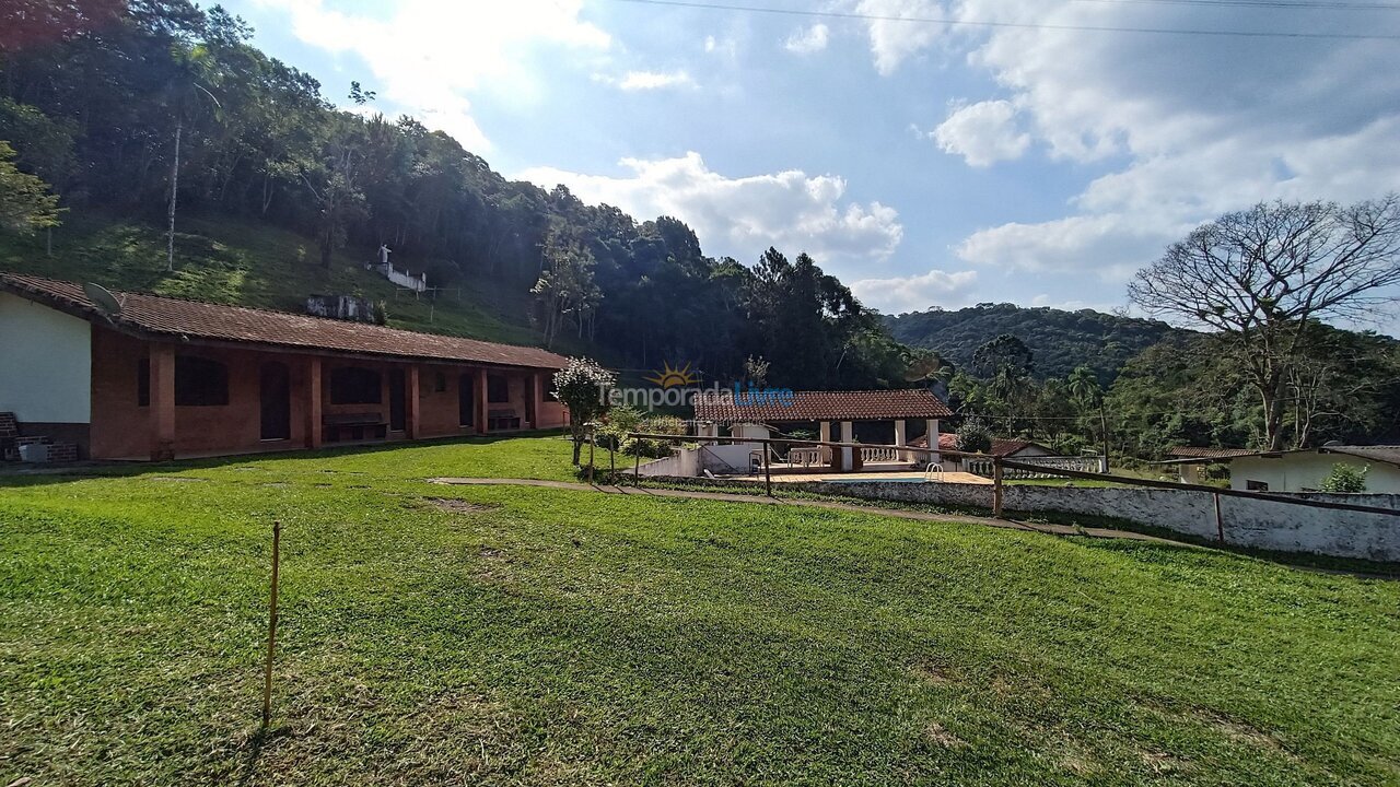 Casa para alquiler de vacaciones em Juquitiba (Padeiros)