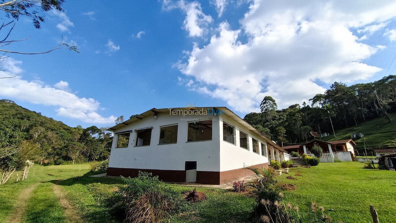 Casa para alquiler de vacaciones em Juquitiba (Padeiros)