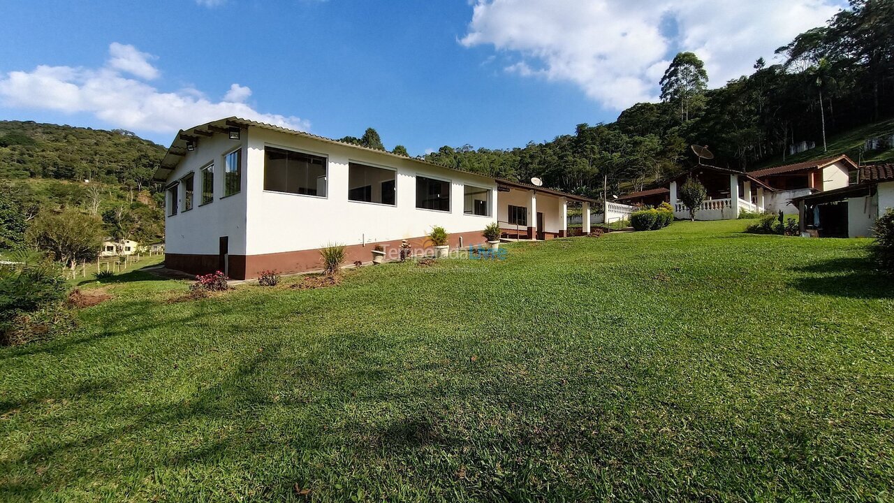 Casa para aluguel de temporada em Juquitiba (Padeiros)