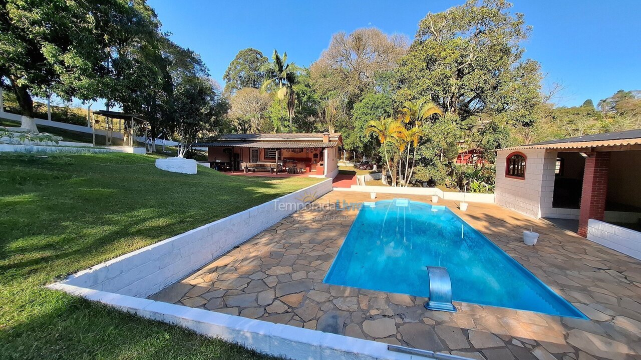 House for vacation rental in Mairinque (Sebandilha)