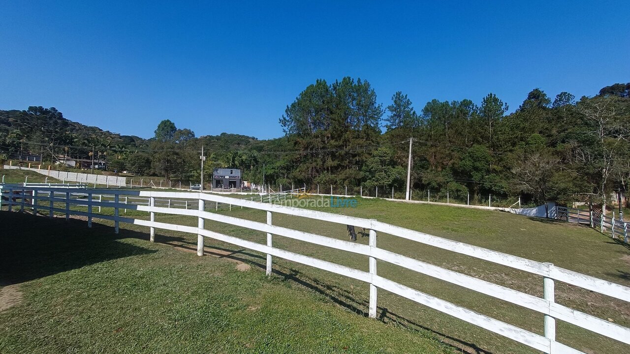 Casa para alquiler de vacaciones em Juquitiba (Ritas)