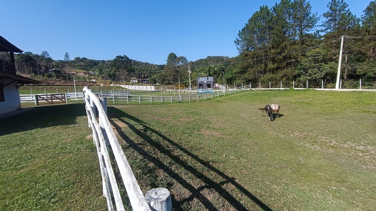 Casa para alquiler de vacaciones em Juquitiba (Ritas)