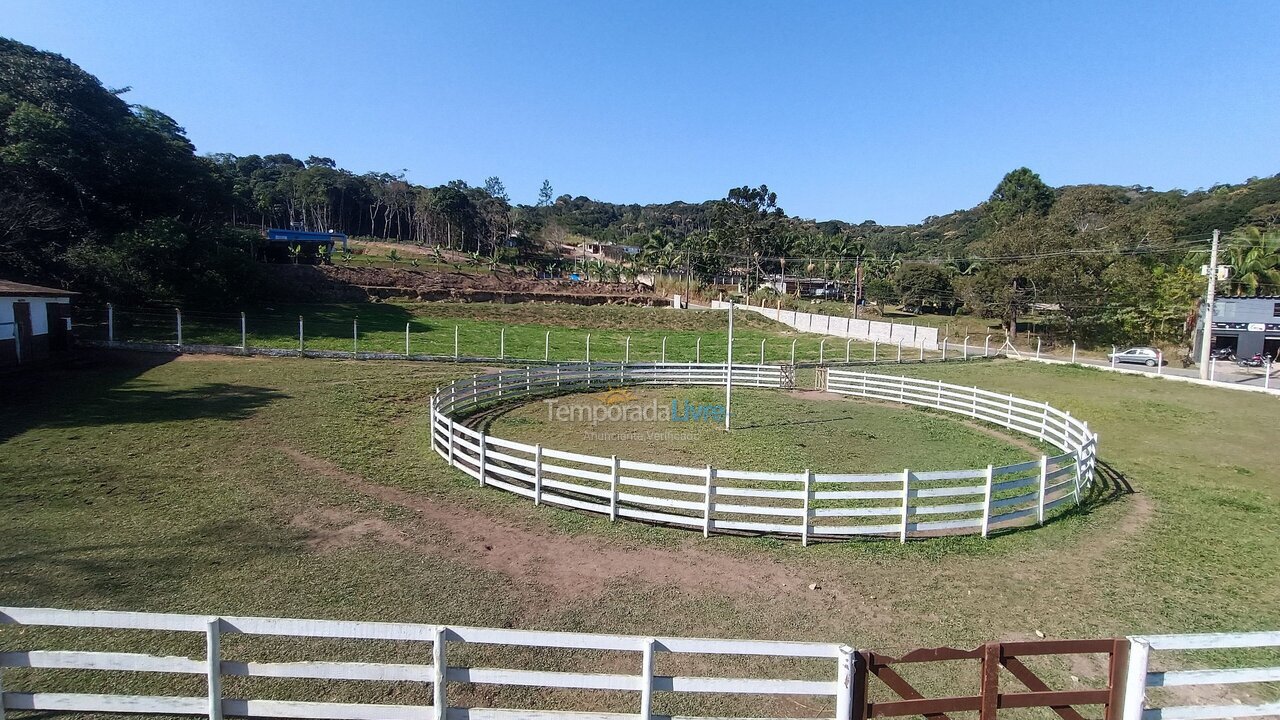 Casa para alquiler de vacaciones em Juquitiba (Ritas)