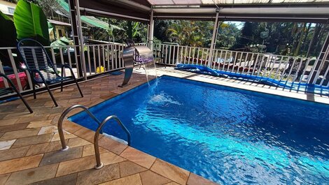 Chácara com Piscina, Jogos e Gourmet em SP LT0053