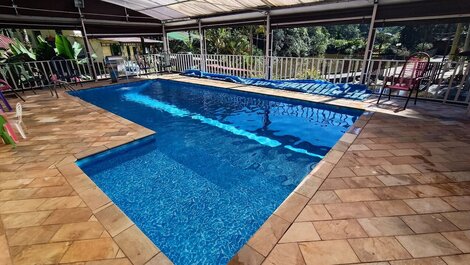 Chácara com Piscina, Jogos e Gourmet em SP LT0053