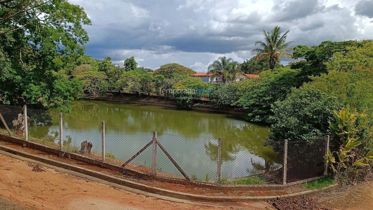 Casa para aluguel de temporada em Araçoiaba da Serra (Jundiaquara)