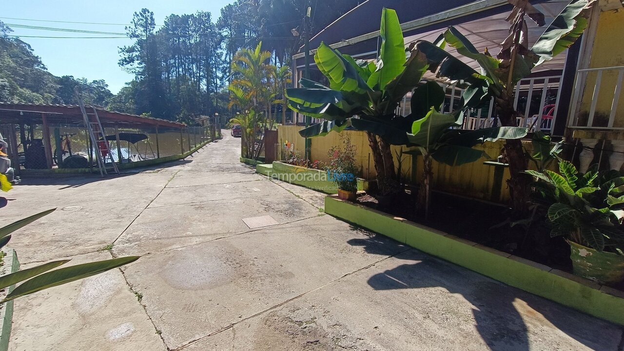 Casa para aluguel de temporada em Juquitiba (Justos)