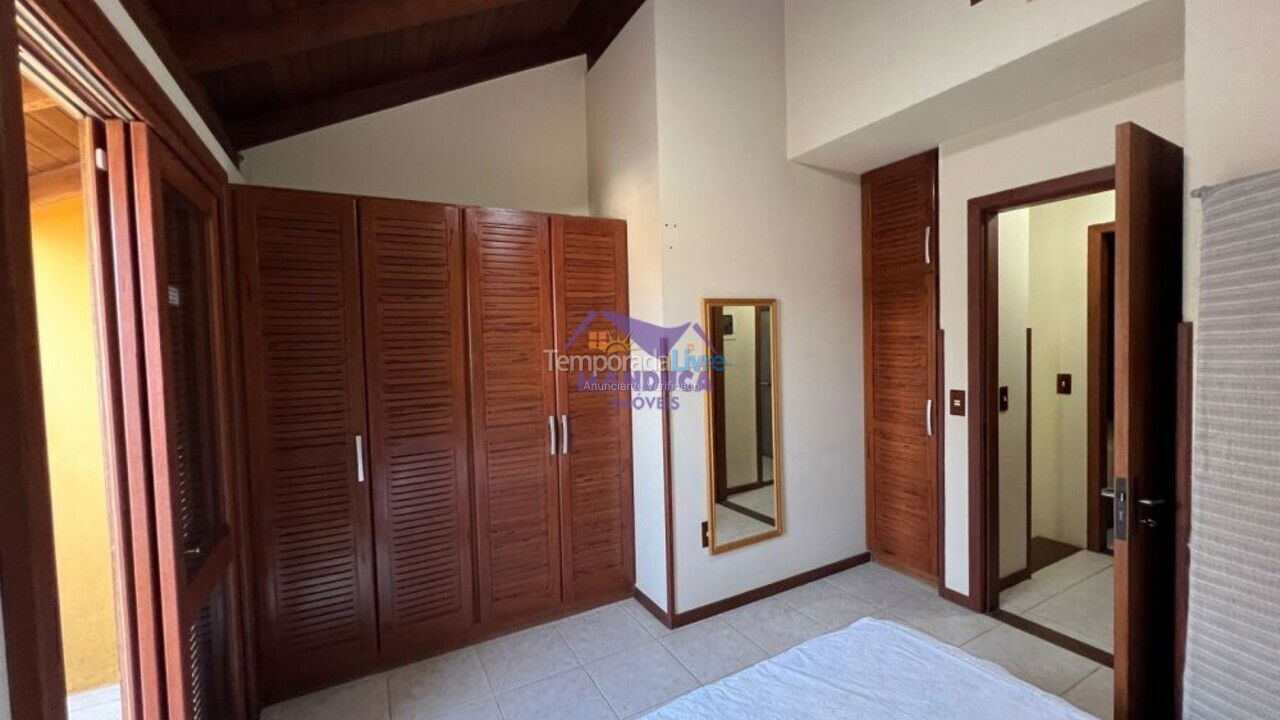 Apartment for vacation rental in Bombinhas (Praia de Bombinhas)