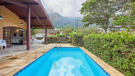 Beautiful House in Pedra Verde Condominium By Temporada Férias