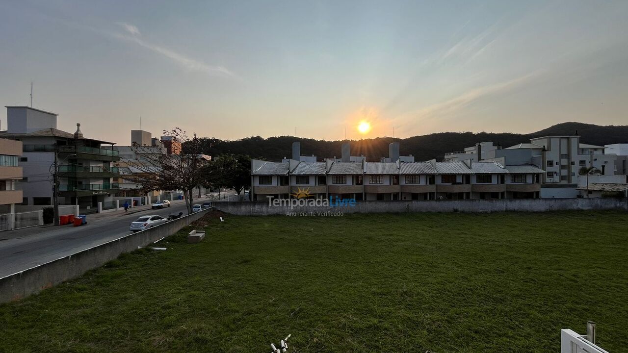 Apartamento para aluguel de temporada em Florianopolis (Praia dos Ingleses)