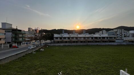 At Praia dos Ingleses - comfort for up to 6 people - 700m from the sea