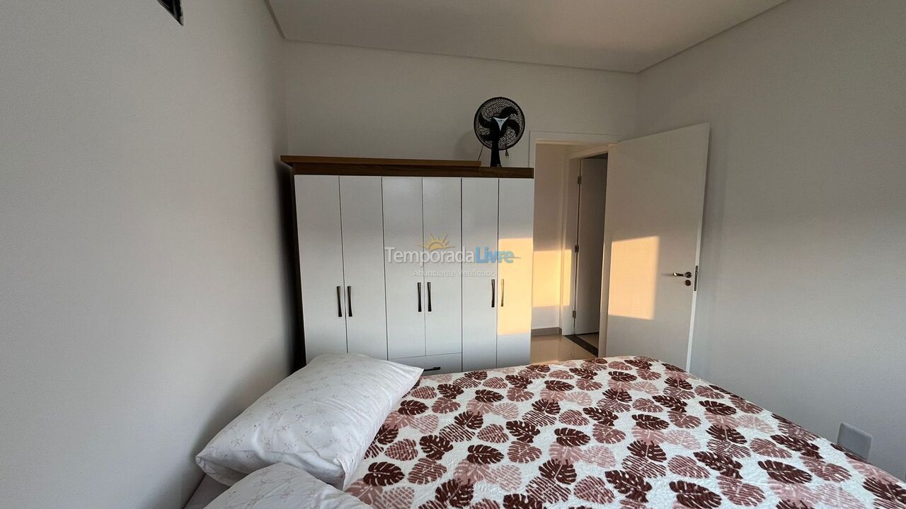 Apartamento para aluguel de temporada em Florianopolis (Praia dos Ingleses)