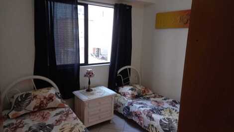 HERMOSO APARTAMENTO DE 3 DORMITORIOS, CERCA DEL COMERCIO RUSSI.