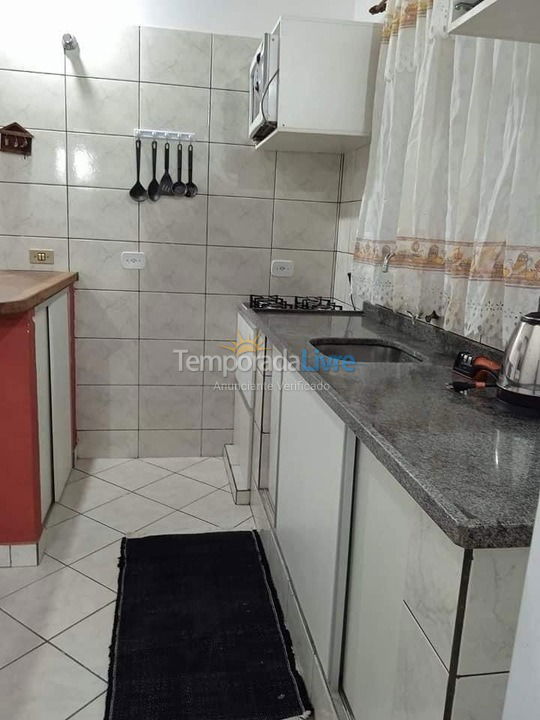 Apartamento para aluguel de temporada em Bombinhas (Praia de Bombas)