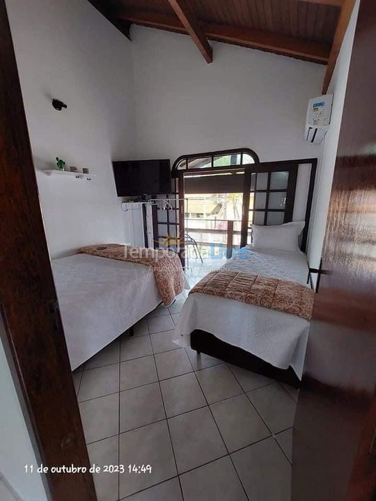 Apartamento para aluguel de temporada em Bombinhas (Praia de Bombas)