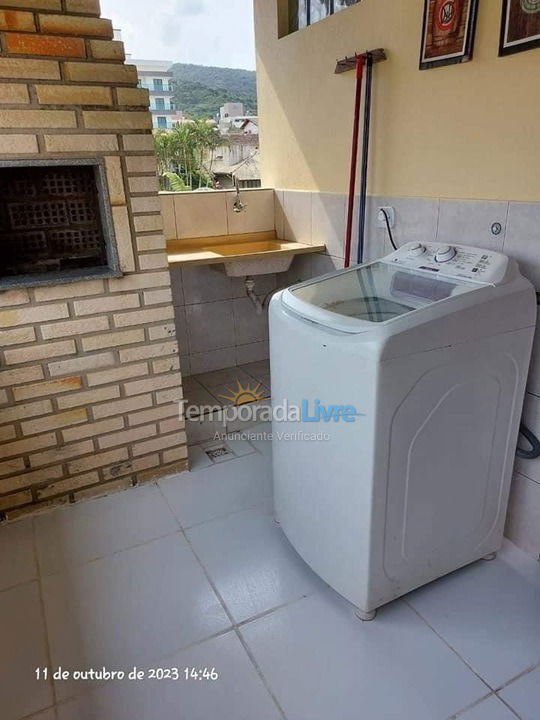 Apartamento para aluguel de temporada em Bombinhas (Praia de Bombas)