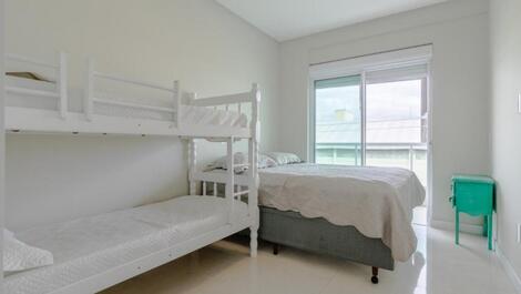 APARTAMENTO DE 02 DORMITORIOS EN PLAYA DE BOMBAS