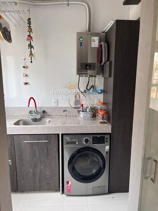 Apartamento para aluguel de temporada em Itapema (Meia Praia)