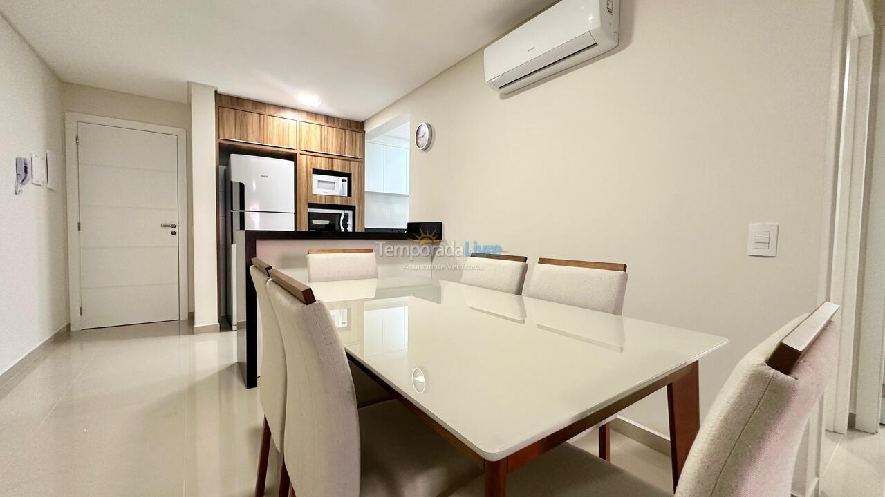Apartment for vacation rental in Bombinhas (Praia de Bombas)