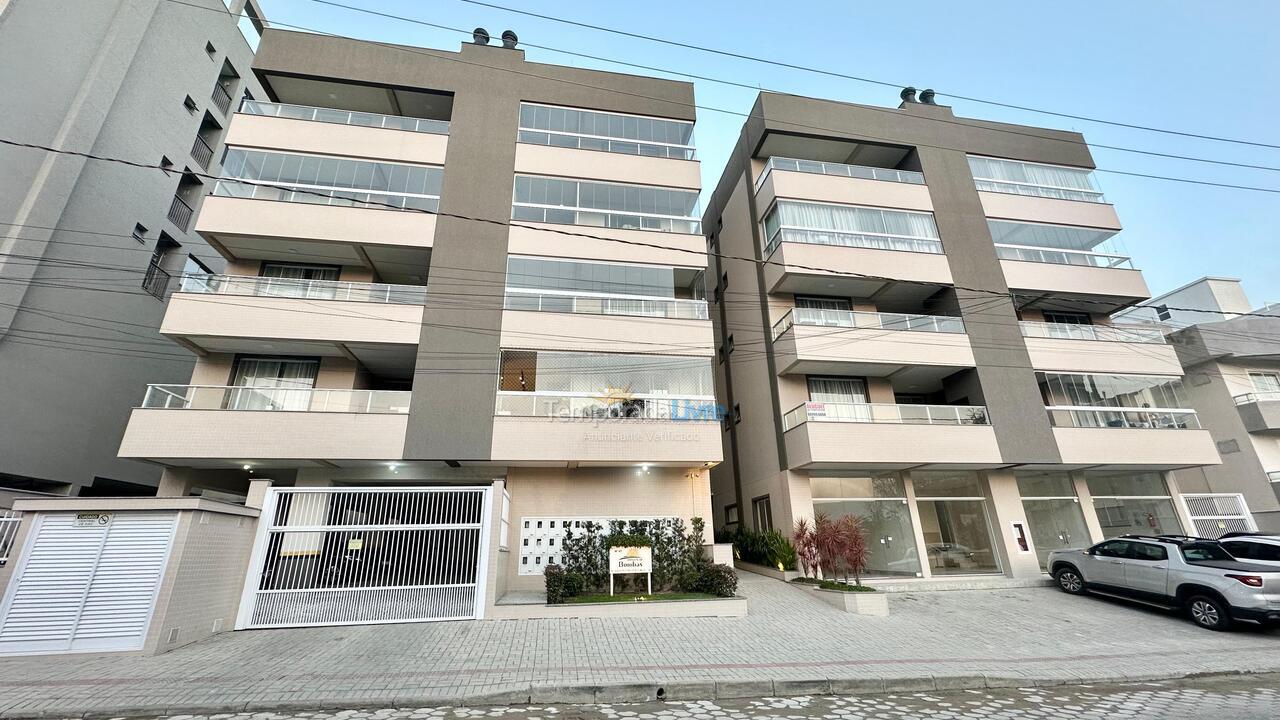 Apartment for vacation rental in Bombinhas (Praia de Bombas)
