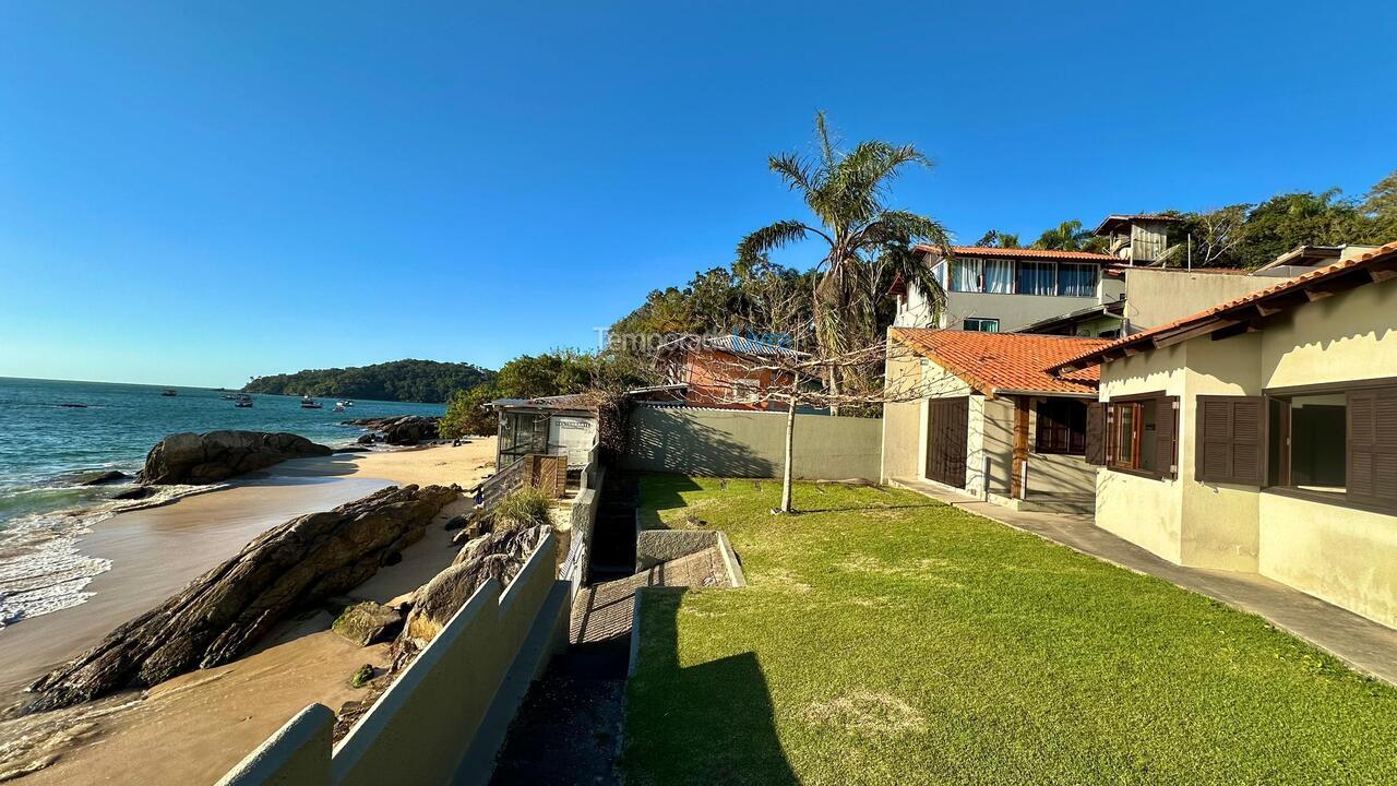 Casa para aluguel de temporada em Bombinhas (Praia de Bombinhas)