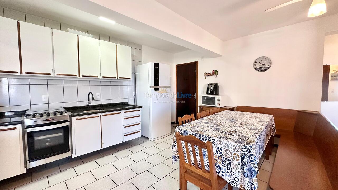 Apartment for vacation rental in Bombinhas (Praia de Bombas)