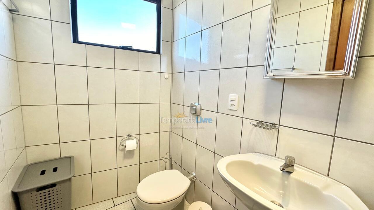 Apartment for vacation rental in Bombinhas (Praia de Bombas)