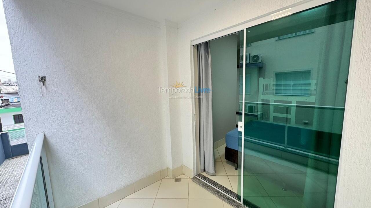 Apartamento para aluguel de temporada em Bombinhas (Praia de Bombas)