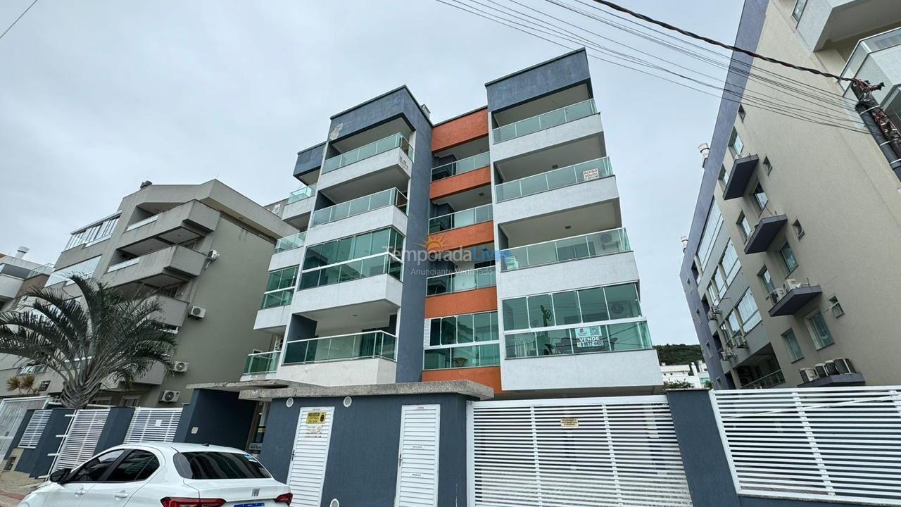 Apartamento para aluguel de temporada em Bombinhas (Praia de Bombas)