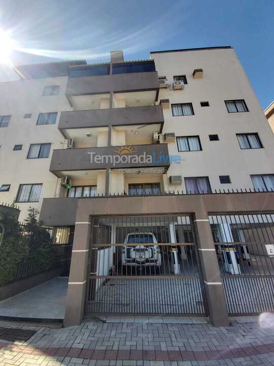 Apartamento para aluguel de temporada em Bombinhas (Praia de Bombas)